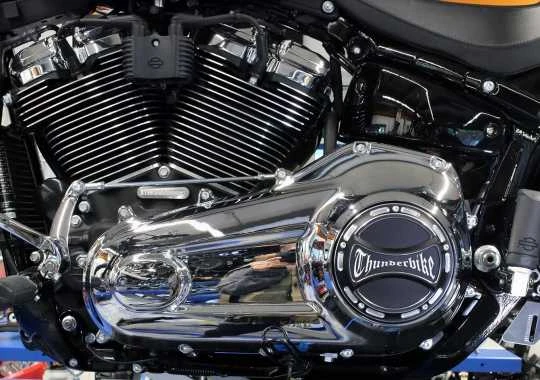 Kupplungsdeckel Torque Logo 4 Kupplungsdeckel Torque Logo – Bild 2