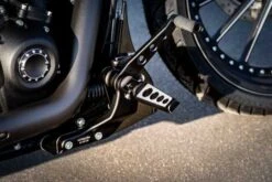 Fußrasten Vorverlegungskit Schwarz -Thunderbike 31 74 130 42